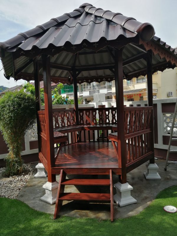 Hexagon Gazebo Installation in Kansas City, KS