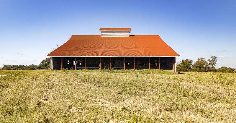 Metal Barn Construction in Conroe, TX