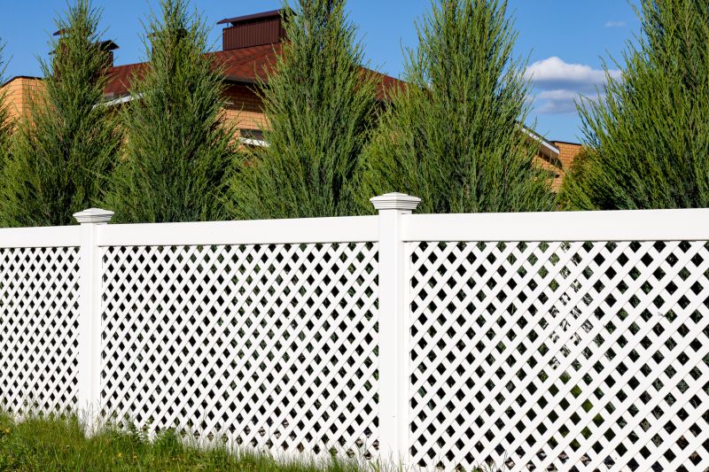 Trellis Fence Construction in Conroe, TX